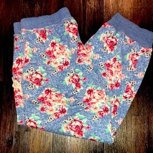 Capri flowered sweatpants